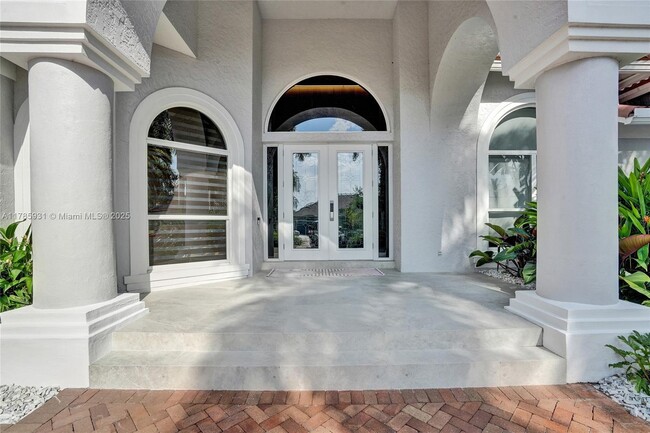 Building Photo - 2670 Cypress Ln
