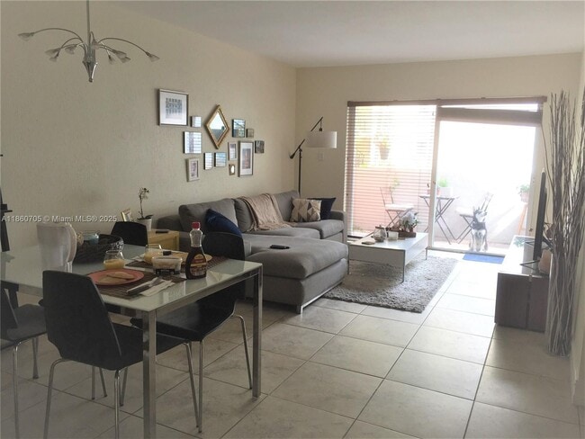 Building Photo - 677 NE 24th St