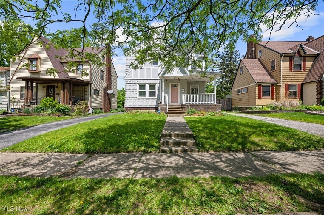 1047 Hillstone Rd Cleveland Heights, OH 44121 – photo 1