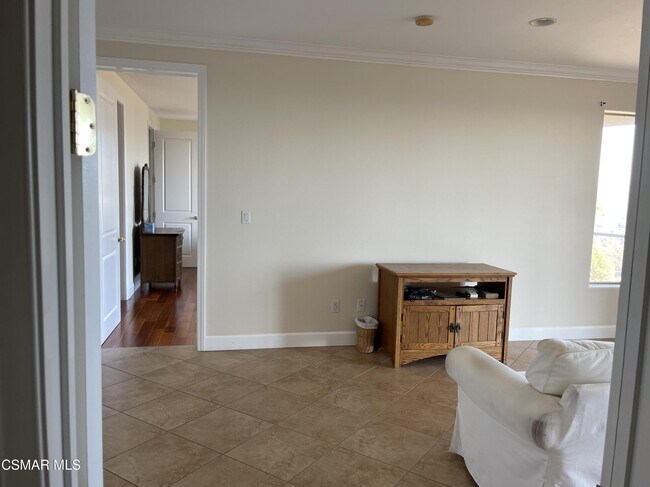 Building Photo - 660 Ocean View Dr