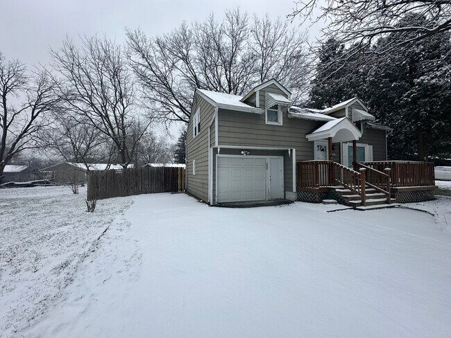 Foto del edificio - 1224 Post Dr