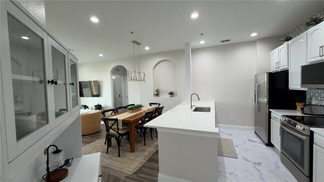 Foto del edificio - 6466 Cava Alta Dr