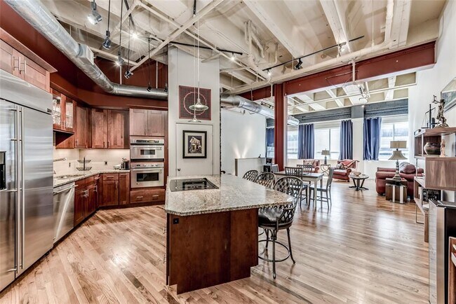 Building Photo - Apartment for Rent