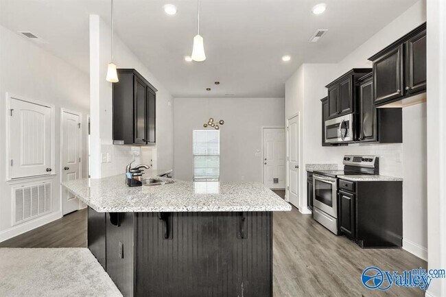Building Photo - 283 Harold Murphy Dr