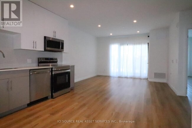 Building Photo - 525 New Dundee Rd