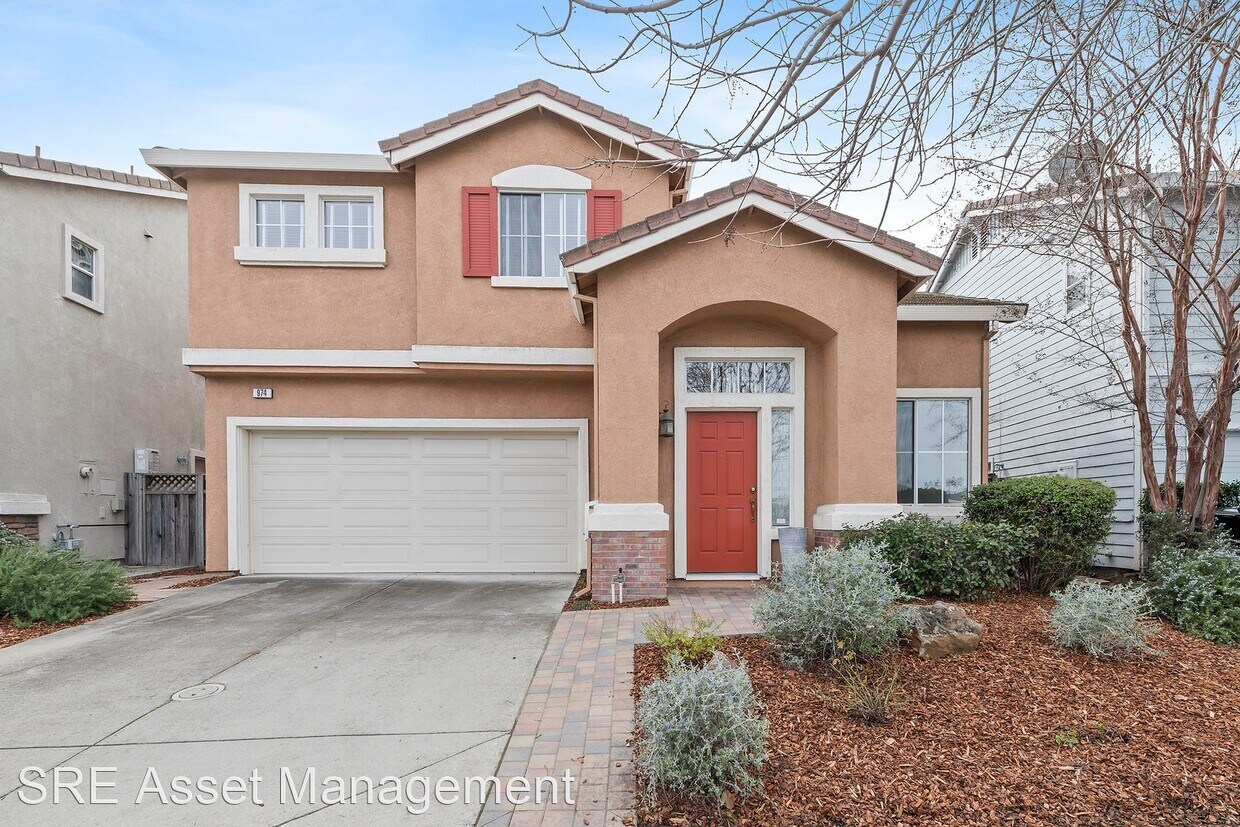 Primary Photo - 4 br, 2 bath House - 974 Furlong Drive