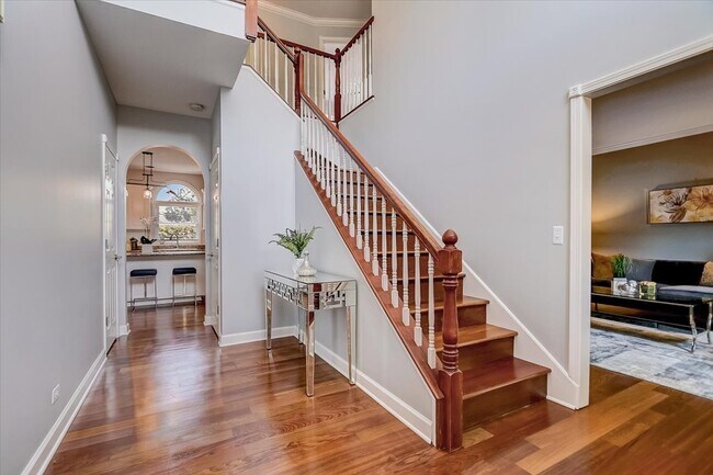 Building Photo - 1723 Princess Cir