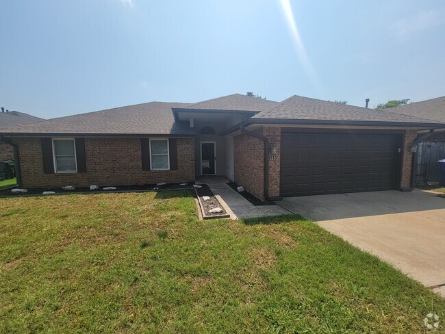 Building Photo - 1713 Wilderness Dr