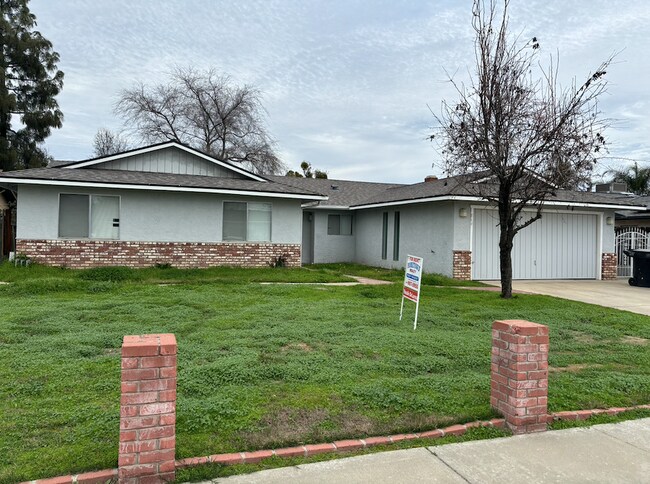 Building Photo - 864 Linda Lee Cir