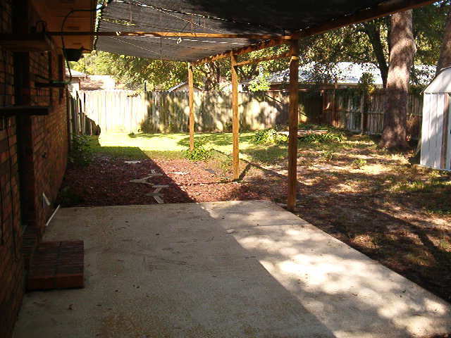 Foto del edificio - 931 McFarlan Ave