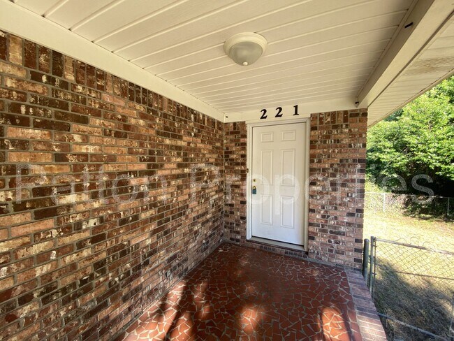 Foto del edificio - West Columbia Home