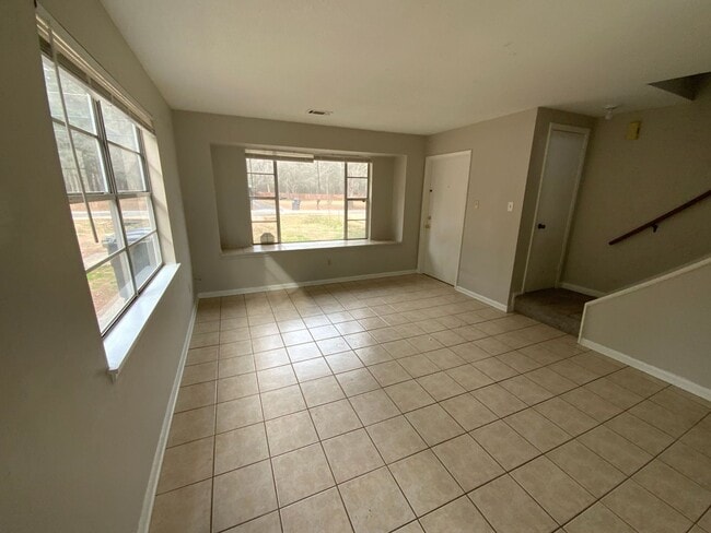 Foto del edificio - 1311 Madden Rd