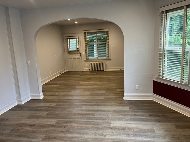 Foto del edificio - 1502 N Oakes St