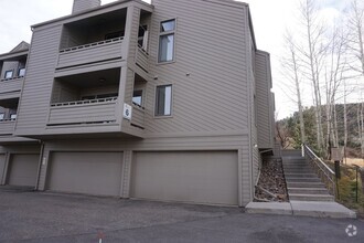 Building Photo - 23694 Pondview Pl