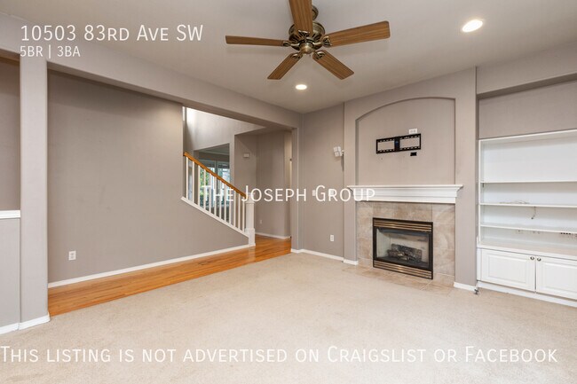 Foto del edificio - Beautiful 5 bed home in Lakewood!