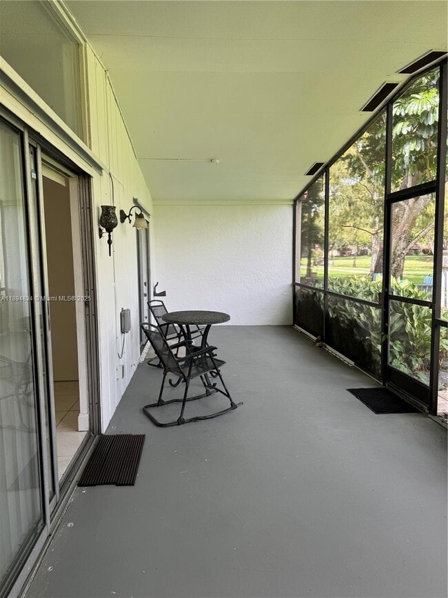 Foto del edificio - 11603 Orange Blossom Ln
