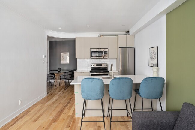 Photo du bâtiment - 4930 Av Saint-Kévin