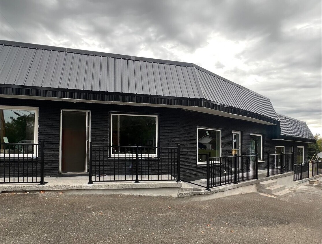 Foto del edificio - Elevate Your Business at Knob Creek’s Hist...