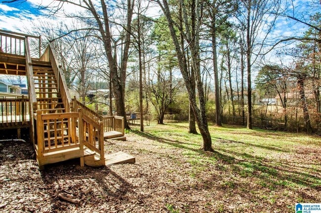 Foto del edificio - 118 Fox Hollies Blvd