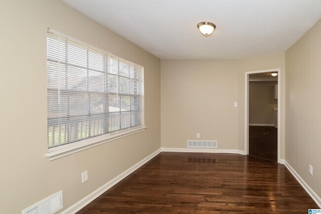 Foto del edificio - 13 Green Springs Ave SW