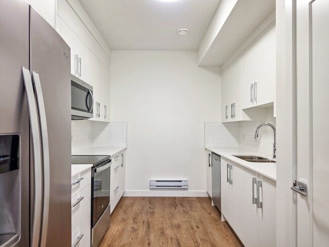Building Photo - 9735 Huxbury Dr NE
