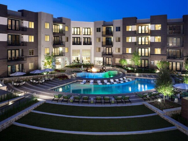 Building Photo - 680 Executive Dr