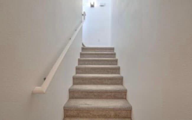 Building Photo - 601 Menaul Blvd NE