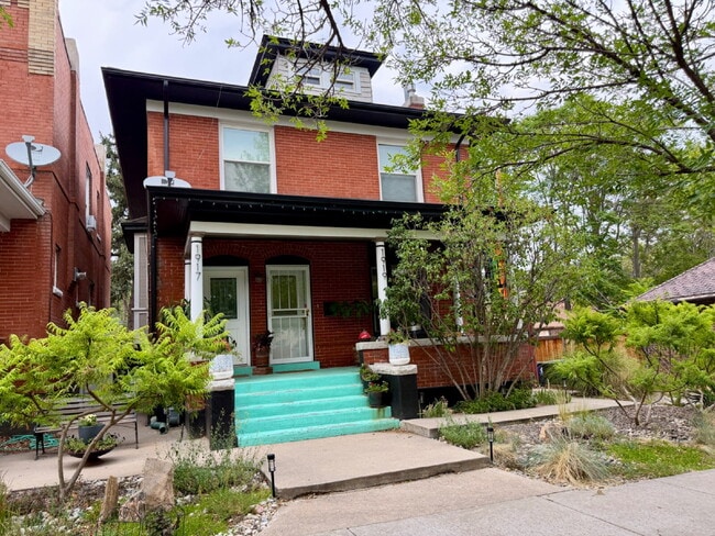 Historic Charm Meets Modern Luxury in the Heart of Denver! Just Steps from City Park & Denver's T... - Historic Charm Meets Modern Luxury in the Heart of Denver! Just Steps from City Park & Denver's T... Apartment