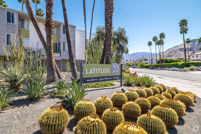 Building Photo - Latitude 33