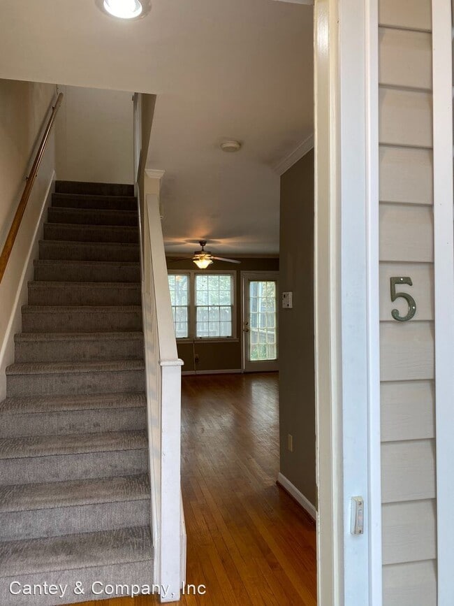 Building Photo - 2 br, 1.5 bath House - 920 Woodrow Street ...