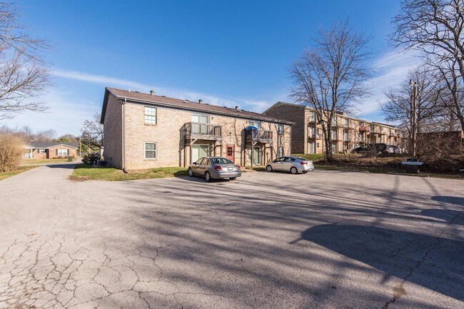 Building Photo - 360 Redding Rd