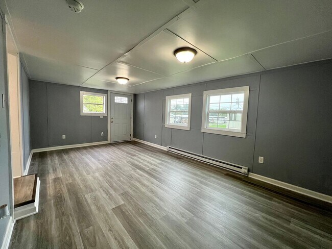 Foto del edificio - 3 Bed/ 2 Bath in Bunker Hill
