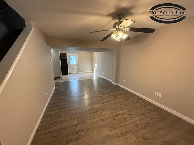 Building Photo - 1850 N Orie Dr