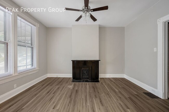 Building Photo - SPACIOUS 1 BEDROOM IN ECLECTIC EAST WALNUT...