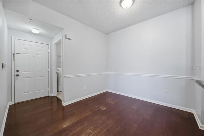 Building Photo - 14353 Fredricksburg Dr