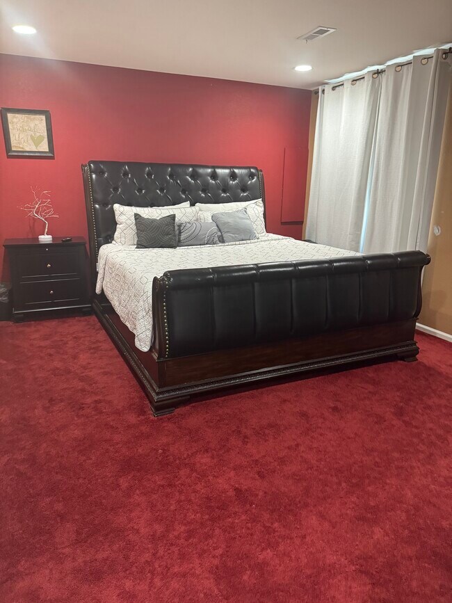 Foto del edificio - 11565 Dahlia St