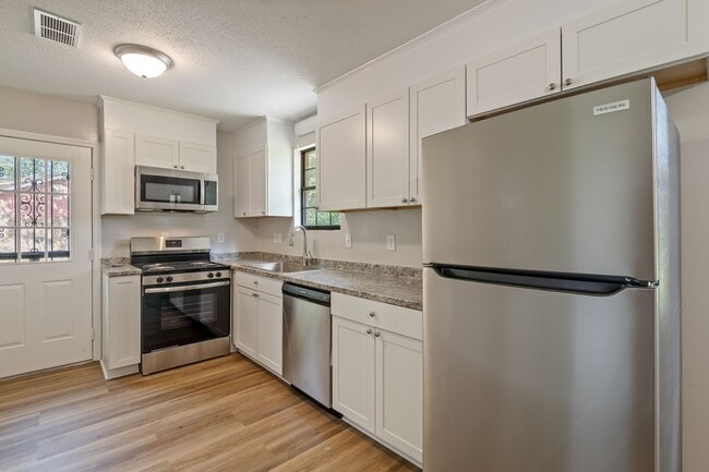 Building Photo - 3919 Wexford Ct
