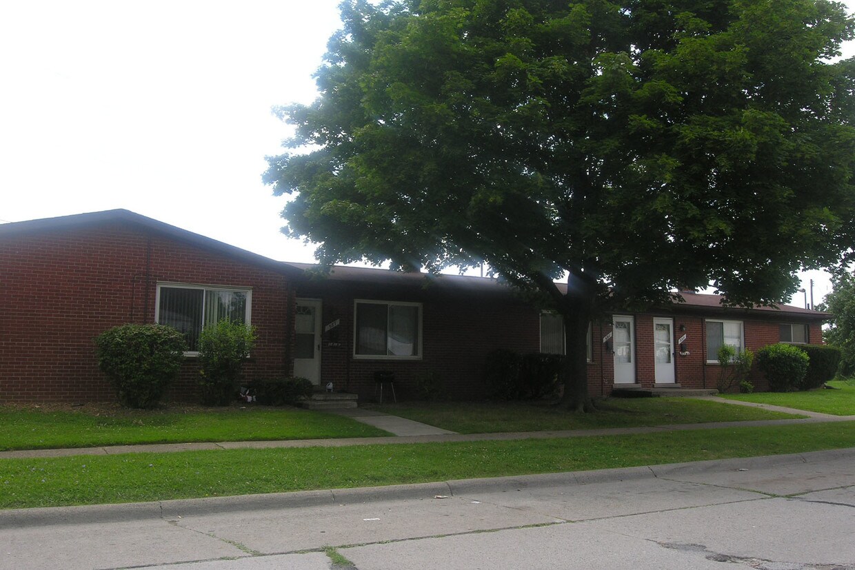 Primary Photo - 1610 Lejeune Ave