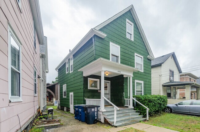 Foto del edificio - 1356 Wilmot Ct