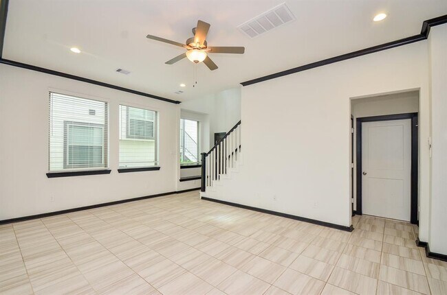 Foto del edificio - 1555 Rustling Creek Dr