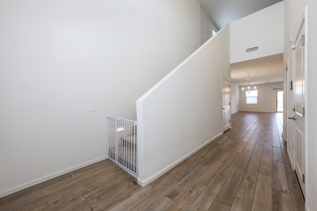 Foto del edificio - 7867 S Walnutview Dr