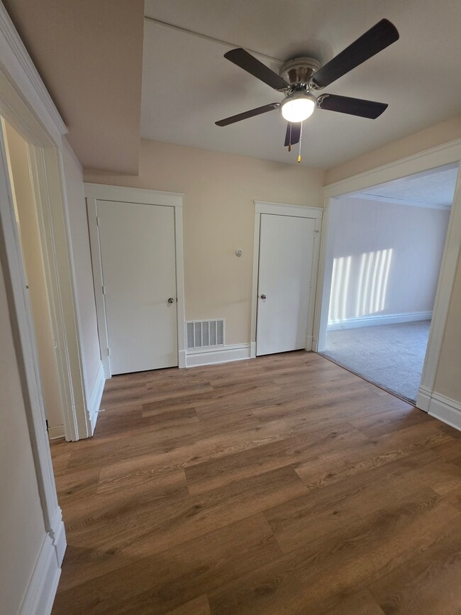 Building Photo - 132 Washington St