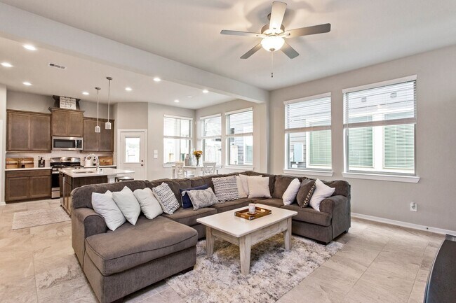 Foto del edificio - 1531 Rustling Creek Dr