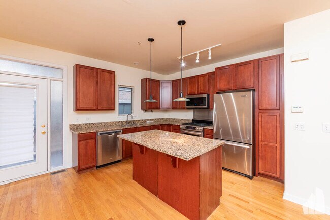 Foto del edificio - 1244 W Monroe St