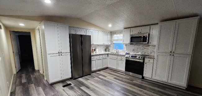Building Photo - 125 Conestoga Tr