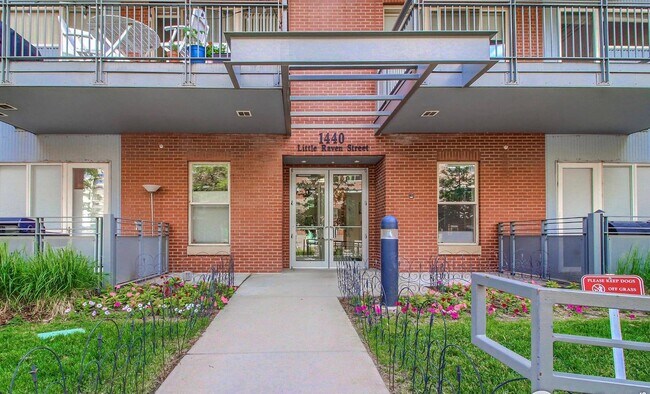 Foto del edificio - 1440 Little Raven St