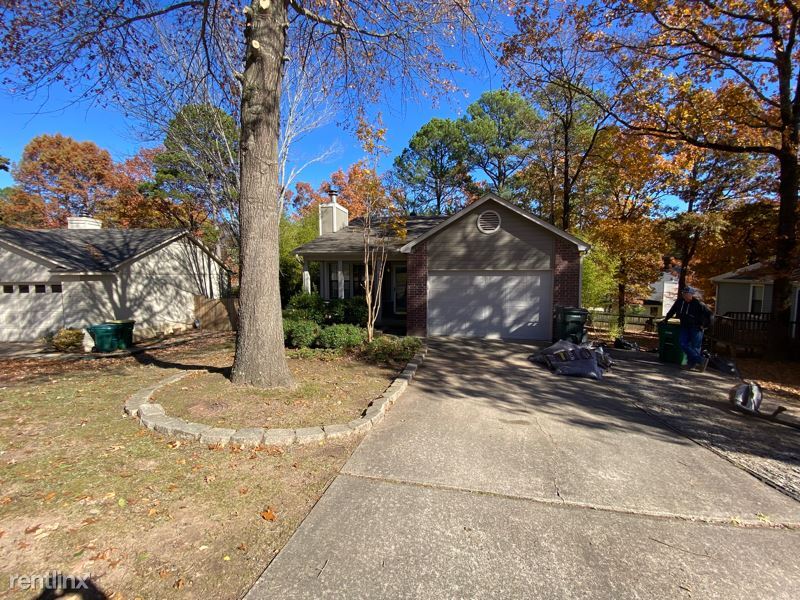 Primary Photo - 3 br, 2 bath House - 1705 Calgary Trl
