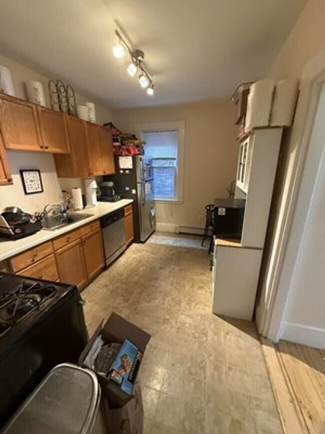 Foto del edificio - East Cambridge 2 Bedroom Apartment - 9/1