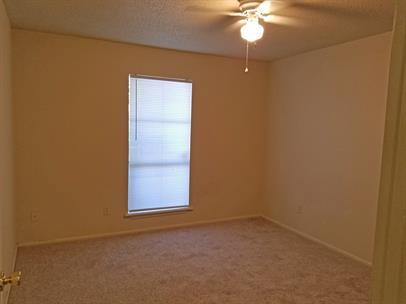 Building Photo - 640 Mill St