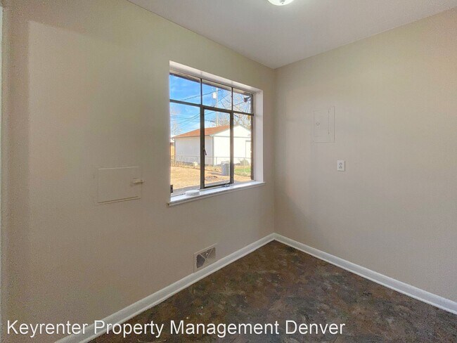 Building Photo - 3 br, 2 bath House - 3400 Forest St